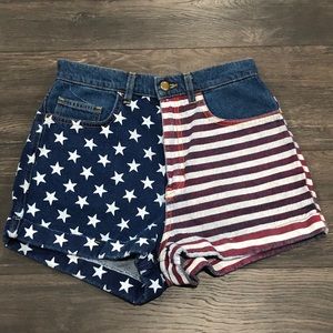 American Apparel Shorts - USA - 27